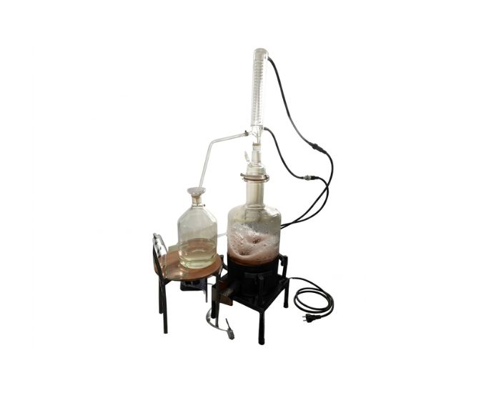 High-Capacity Vertical Cow Urine Distillation Apparatus for Lab