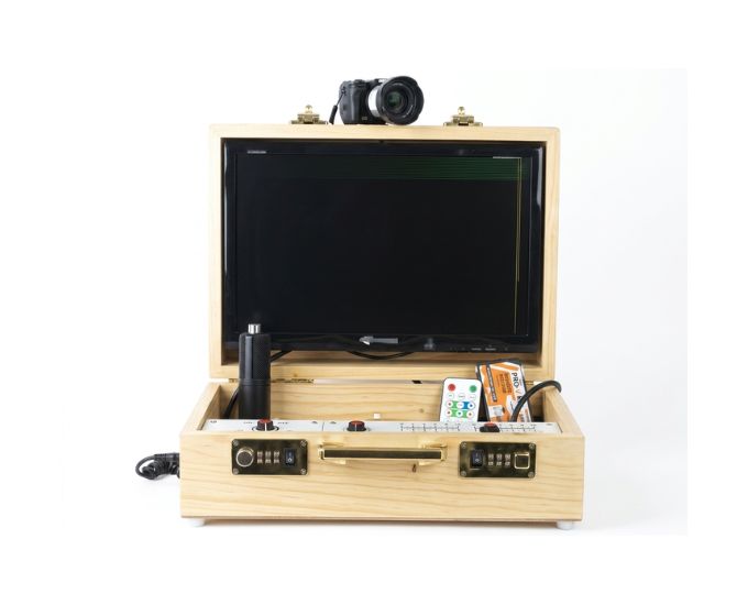 Portable Endoscopy System with TFT Monitor and HD Camera for Clinical Diagnostics